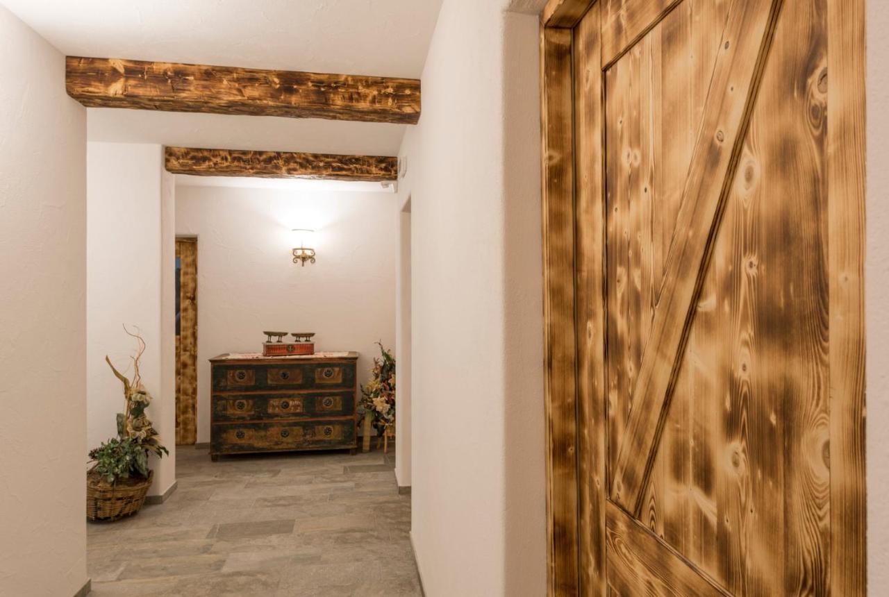 Hotel Schmiedhof Maranza Bagian luar foto